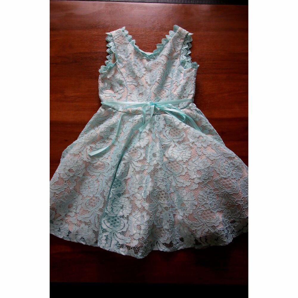 Rare Edition Lace Dress - Size 8